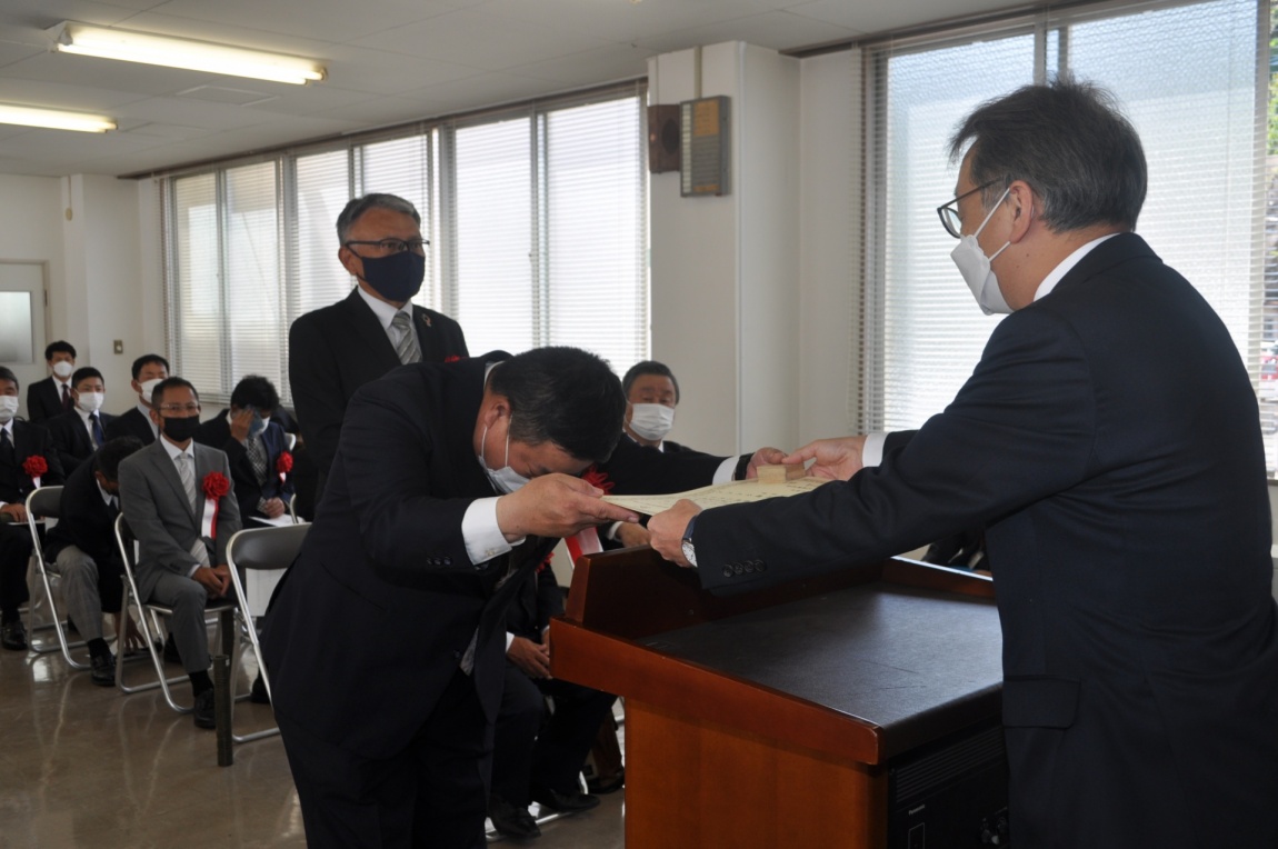 長崎県県北振興局 優秀工事表彰を受賞しました！（令和4年9月21日） お知らせ 株式会社親和テクノ